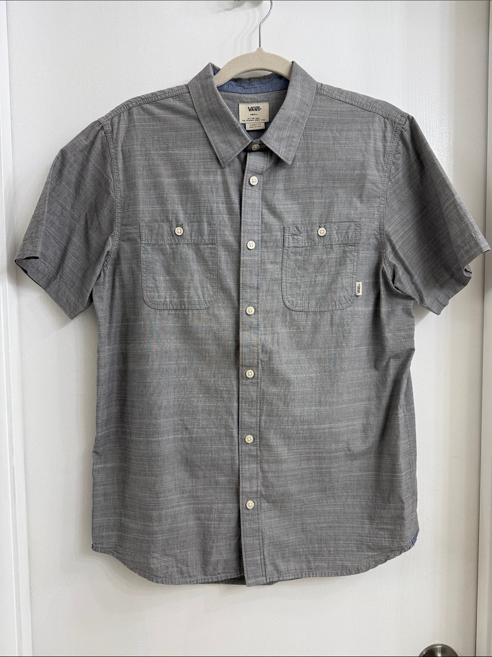 Vans Short Sleeve Button-Up Shirt in Gray